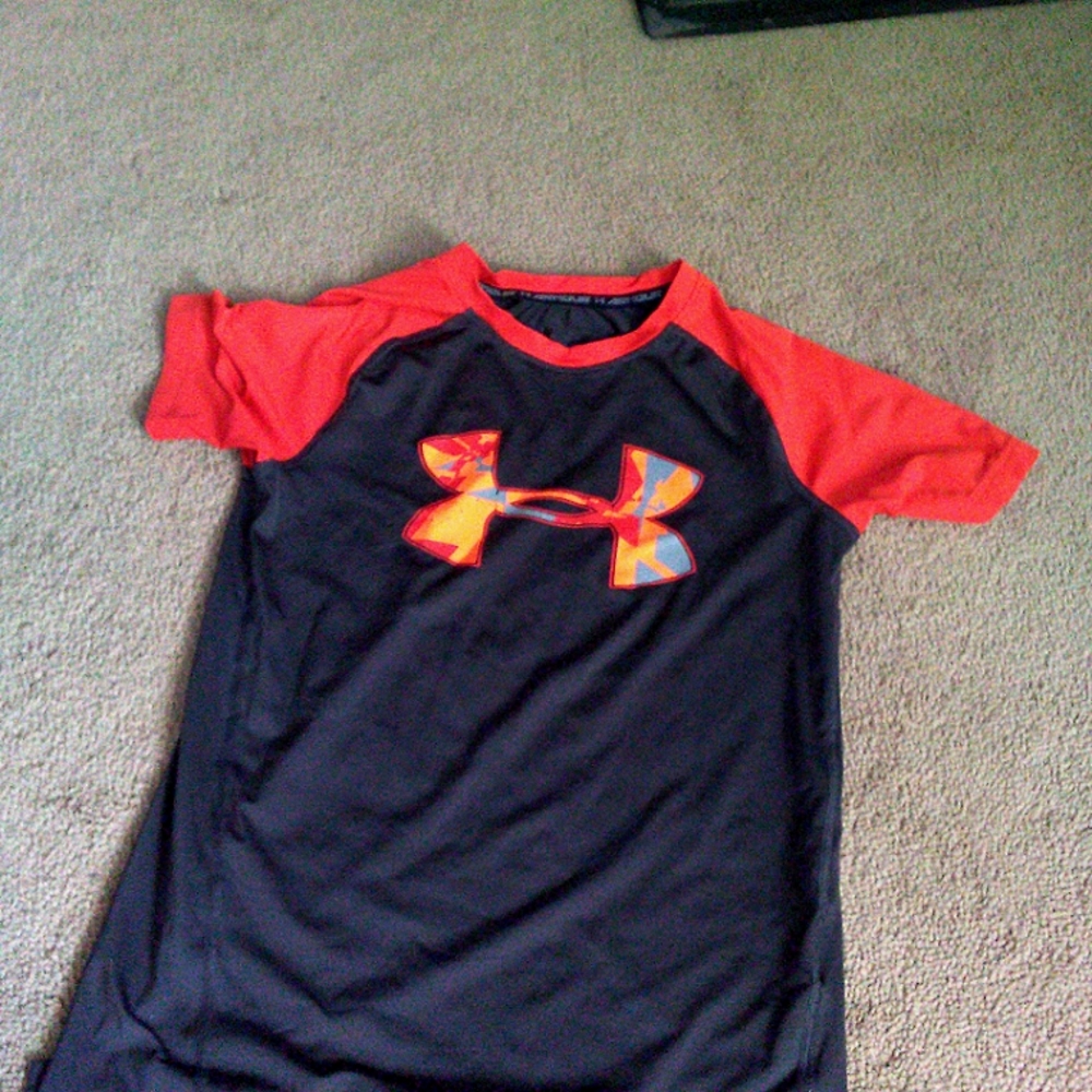 Under armor t-shirt